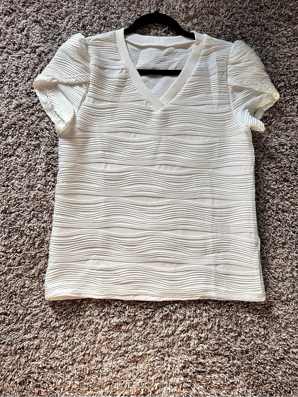 Textured Short Sleeve Top in White Size Small